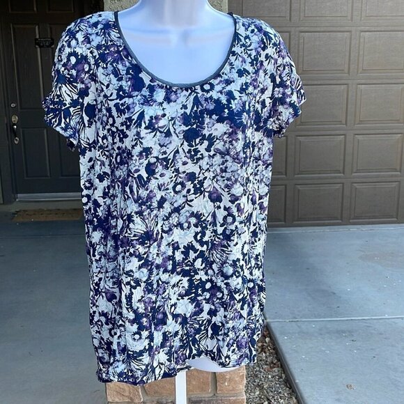 Simply Vera Vera Wang Tops - No.004 Simply Vera Floral Shirt